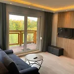 Modern Z Ogrodem Apartment Szklarska Poreba