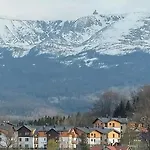 Modern Z Ogrodem Apartment *