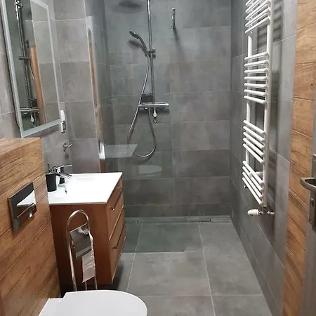 Twoje Jacuzzi I Ogrod - Modern