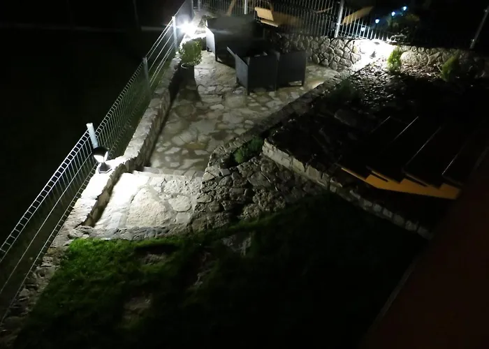 Modern Z Ogrodem Apartmán